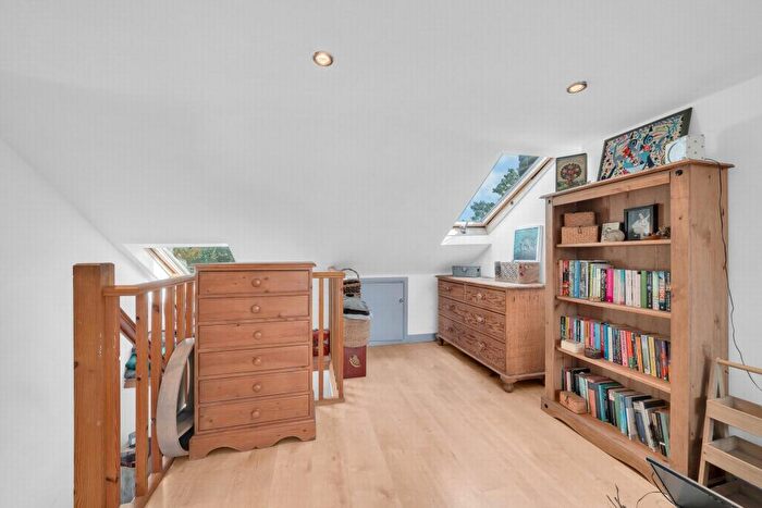 3 Bedroom Terraced House For Sale In Rye Road, Peckham, SE15