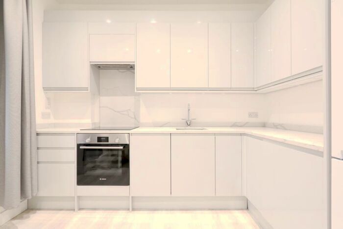 1 Bedroom Flat To Rent In Rochester Road, Kentish Town, NW1