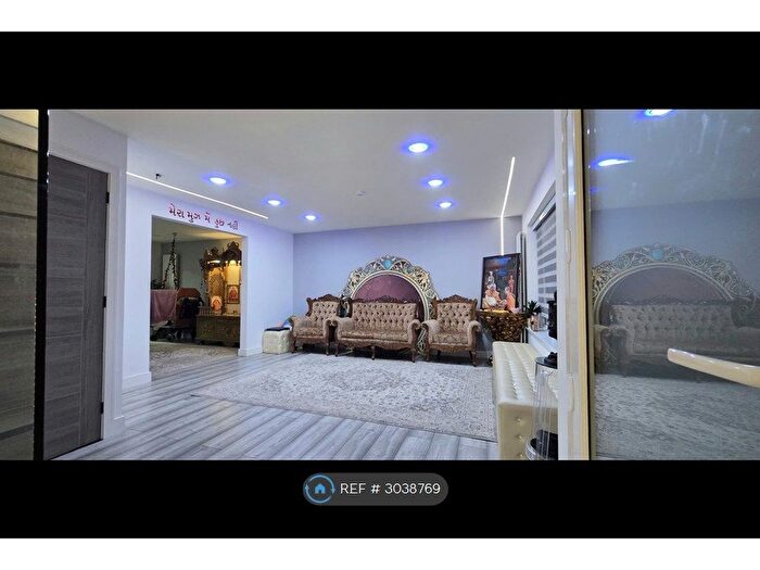 5 Bedroom Detached House To Rent In Trevino Drive, Leicester, LE4