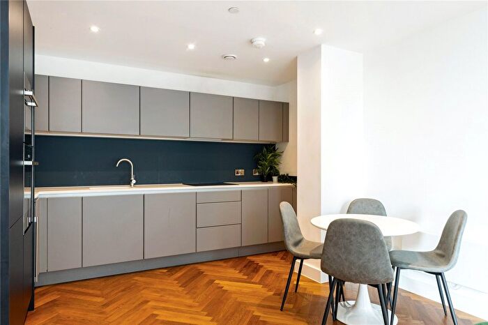 2 Bedroom Flat For Sale In Deansgate Square, Owen Street, Manchester, Greater Manchester, M15