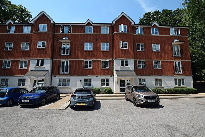 2 Bedroom Flat To Rent In Arbourvale, St Leonards On Sea, TN38