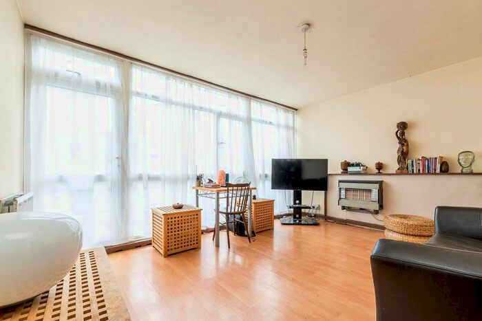 2 Bedroom Flat For Sale In Loughborough, Brixton, London, SW9