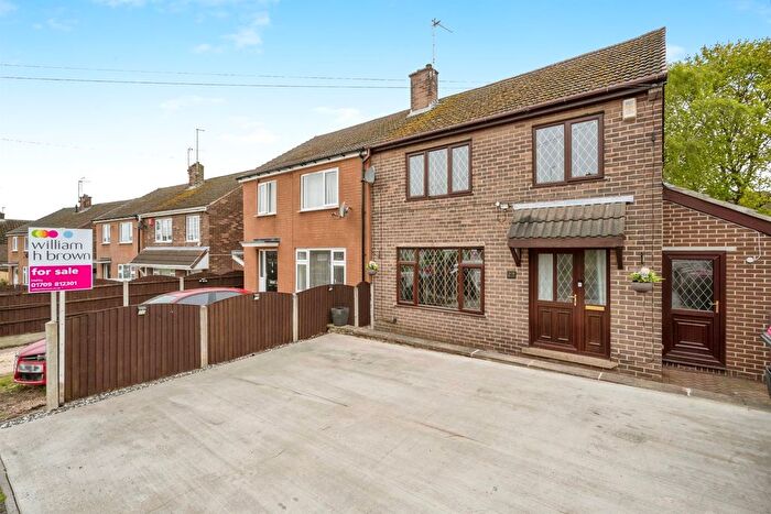 3 Bedroom Semi-Detached House For Sale In Cedar Drive, Maltby, Rotherham, S66