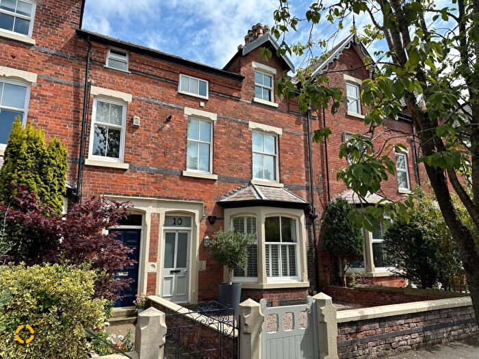 2 Bedroom Flat For Sale In Cecil Street, Lytham St. Annes, FY8