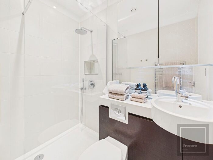 2 Bedroom Flat To Rent In Randolph Crescent, London, W9