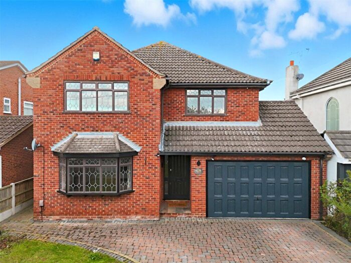 5 Bedroom Detached House For Sale In Kings Road, Basildon, Essex, SS15