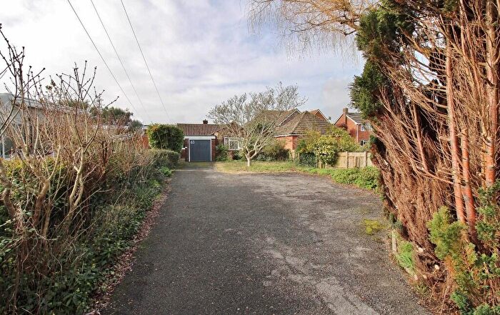 2 Bedroom Detached Bungalow For Sale In Titchfield Road, Stubbington, PO14