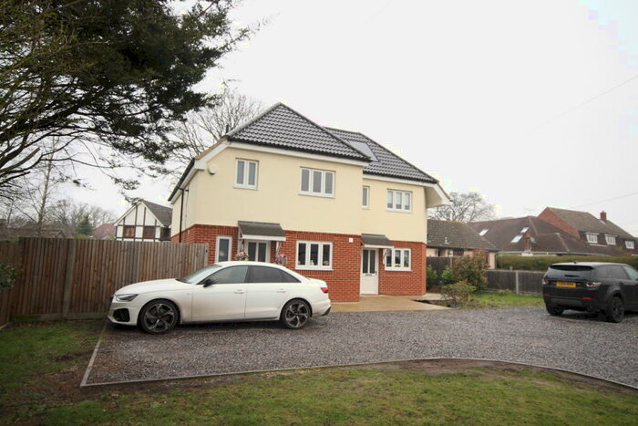 3 Bedroom Semi-Detached House To Rent In West End, Woking, GU24