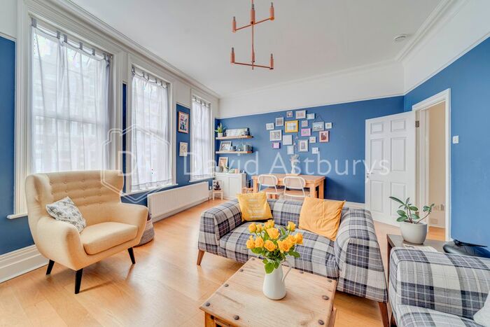 3 Bedroom Flat To Rent In The Broadway, Crouch End, London, N8