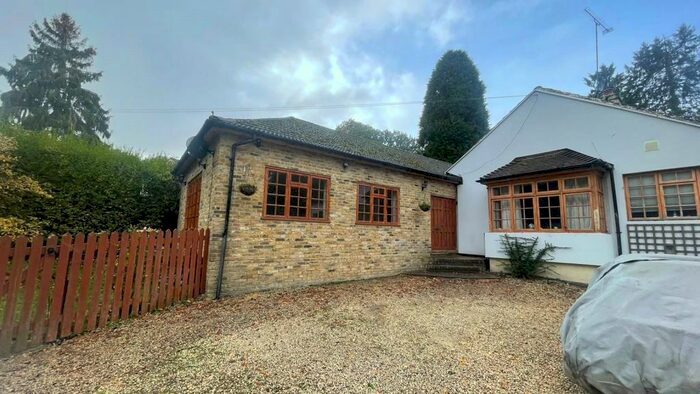 2 Bedroom Bungalow To Rent In Westwood Road, Windlesham, Surrey, GU20