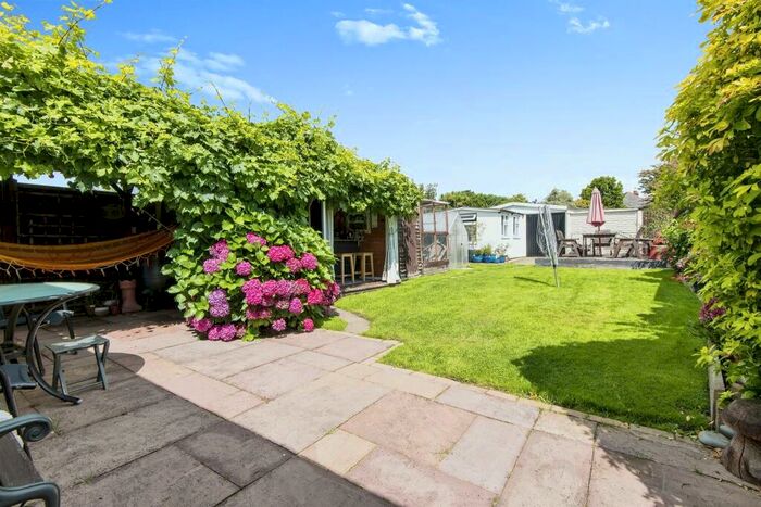 4 Bedroom Detached House For Sale In Margam Avenue, Southampton, SO19