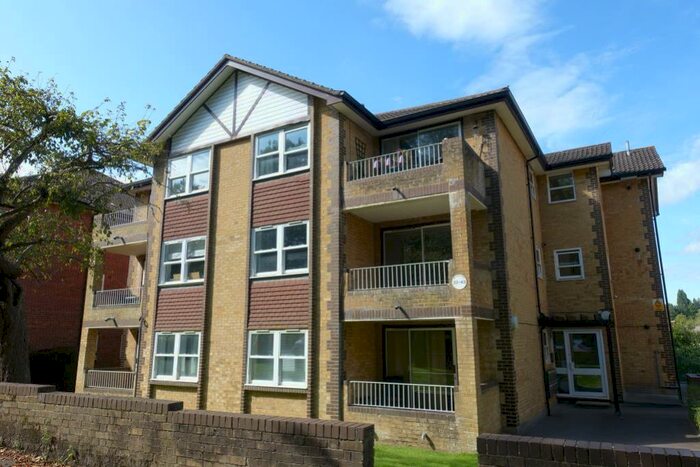 1 Bedroom Flat To Rent In Redhill, Surrey, RH1