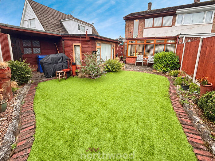 3 Bedroom Semi-Detached House For Sale In Millard Avenue, Hatfield, Doncaster, DN7