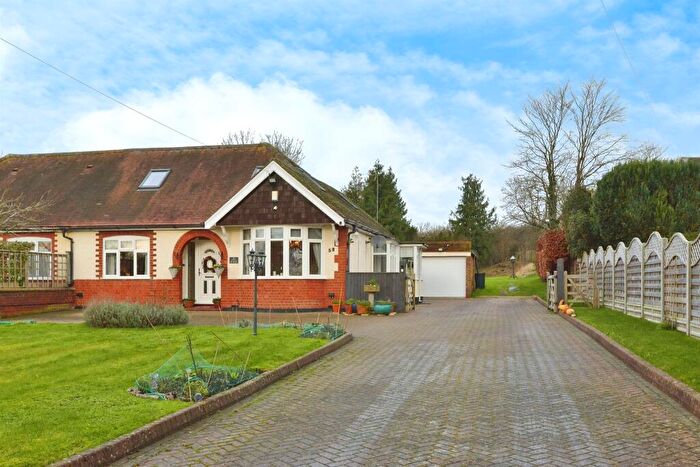 3 Bedroom Semi-Detached Bungalow For Sale In Stratford Road, Cosgrove, Milton Keynes, MK19