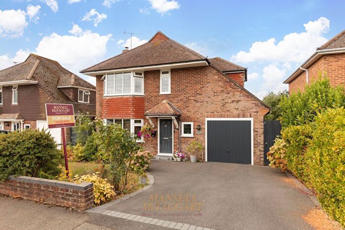 3 Bedroom Detached House For Sale In Campbell Crescent, East Grinstead, RH19