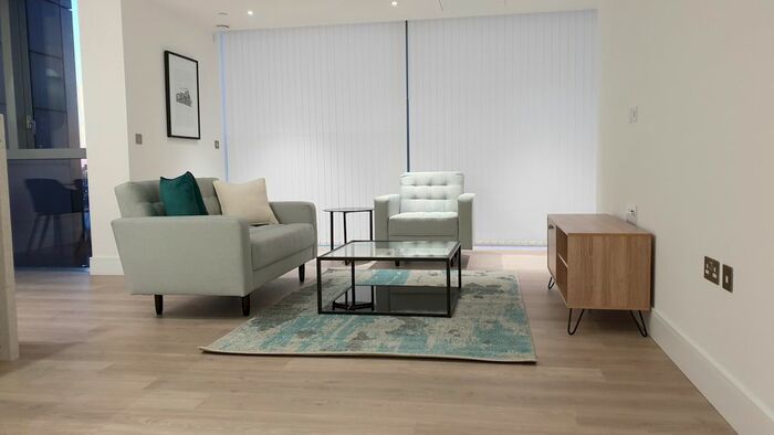 1 Bedroom Flat To Rent In Carrara Tower, Bollinder Place, London, Greater London, EC1V