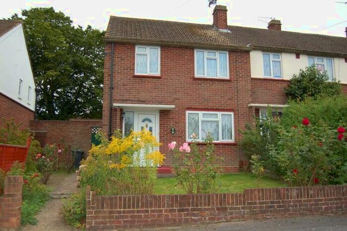 3 Bedroom Semi-Detached House To Rent In Little Green Lane, Chertsey, KT16