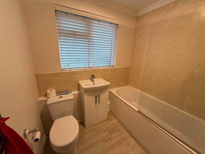 2 Bedroom Apartment To Rent In Underdown Road, Southwick, BN42