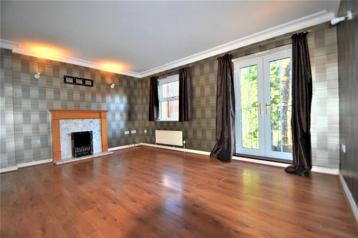 4 Bedroom Detached House To Rent In Normanton Road, Croydon, Surrey, CR2