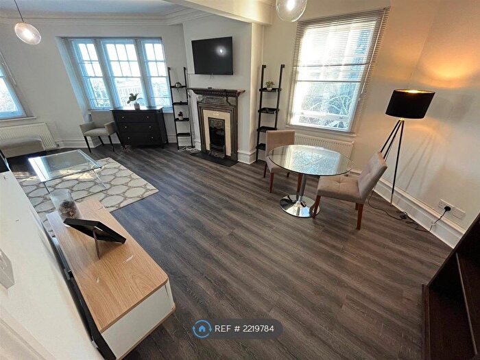 3 Bedroom Flat To Rent In Warwick Mansions, London, NW3