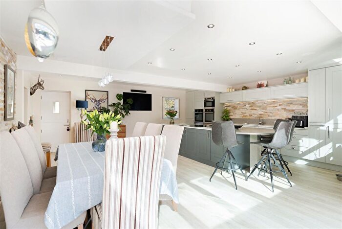 4 Bedroom Detached House For Sale In Trerhyngyll, Cowbridge, CF71