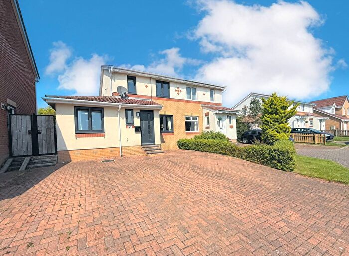 4 Bedroom Semi-Detached House For Sale In Glengarry Crescent, Falkirk, FK1