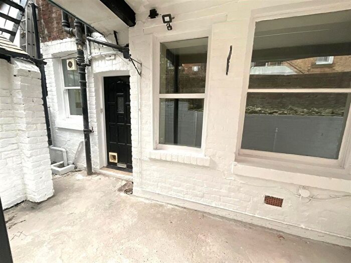 1 Bedroom Property To Rent In Scarborough, YO11