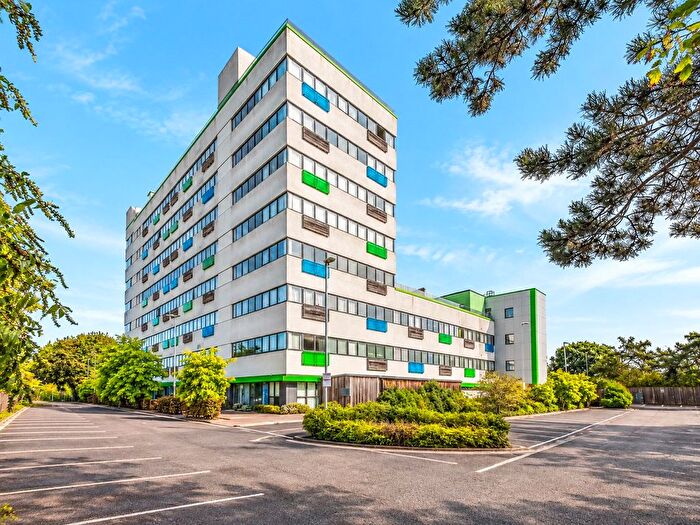 2 Bedroom Flat For Sale In Six Hills House, Kings Road, Stevenage, Hertfordshire, SG1