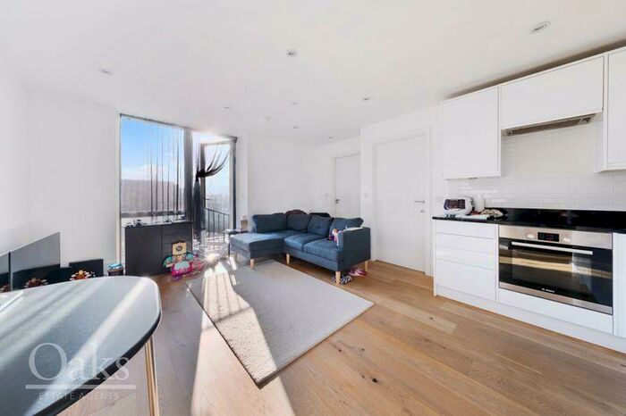 2 Bedroom Flat To Rent In Central Cross, South End, Croydon, CR0