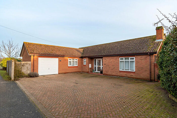 2 Bedroom Detached Bungalow For Sale In High Road, Trimley St. Martin, IP11