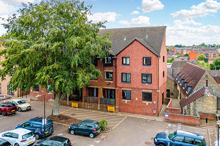1 Bedroom Flat To Rent In Hamblin Court, Rushden, NN10