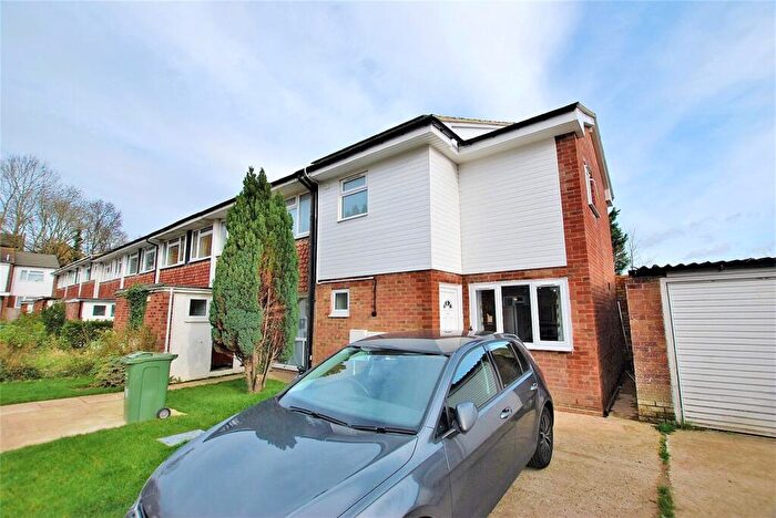 2 Bedroom End Of Terrace House To Rent In Guildford Park Avenue, Guildford, Surrey, GU2