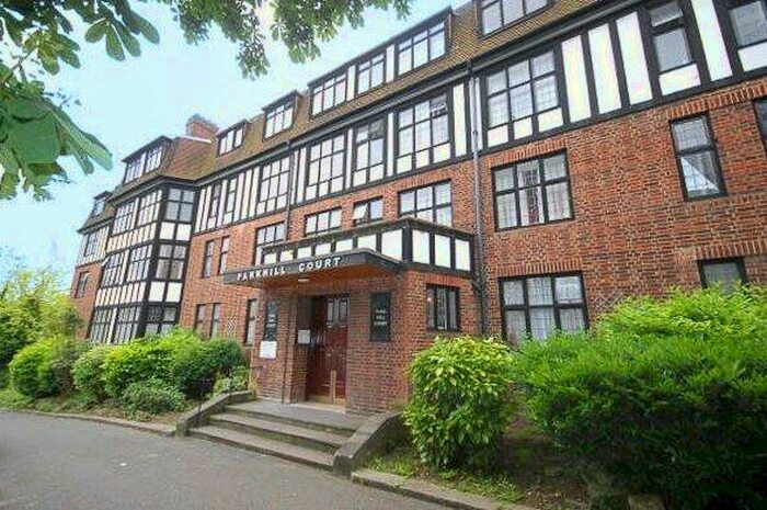 1 Bedroom Apartment For Sale In Addiscombe Road, Croydon, CR0
