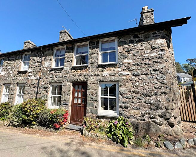 3 Bedroom Cottage For Sale In Llwyngwril, Llwyngwril, LL37