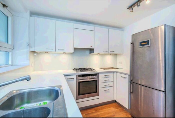 3 Bedroom Flat To Rent In Copenhagen Street, Barnsbury, N1