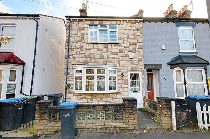 4 Bedroom End Terrace House For Sale In Raynton Road, Enfield, EN3