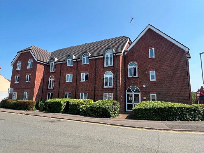 1 Bedroom Flat To Rent In Lindsay Street, Kettering, Northamptonshire, NN16