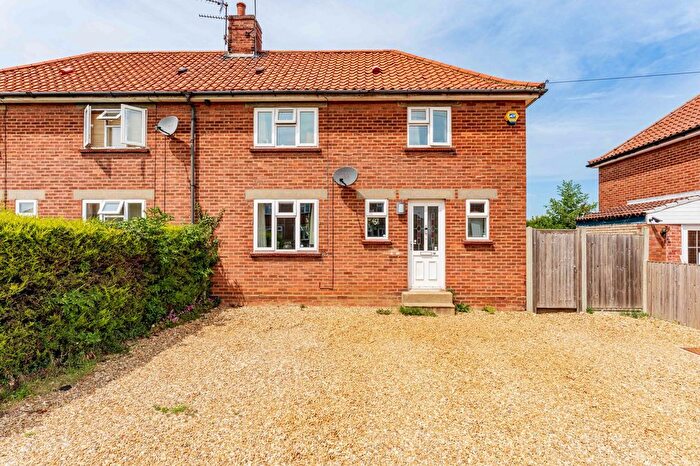 3 Bedroom Semi-Detached House For Sale In Recreation Road, North Walsham, NR28