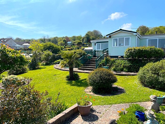 2 Bedroom Mobile/park Home For Sale In Hoburne Park, Swanage, BH19
