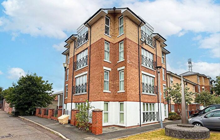 2 Bedroom Flat To Rent In Golders Green, Edge Hill, Liverpool, Merseyside, L7
