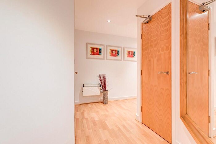 2 Bedroom Apartment To Rent In West One Panorama, Fitzwilliam Street, Sheffield, S1