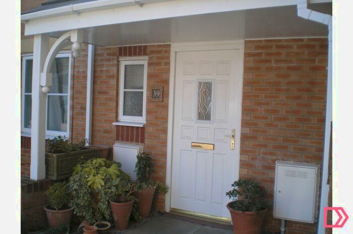 2 Bedroom Terraced House To Rent In Stoney Croft, Hoyland, Barnsley, South Yorkshire, S74