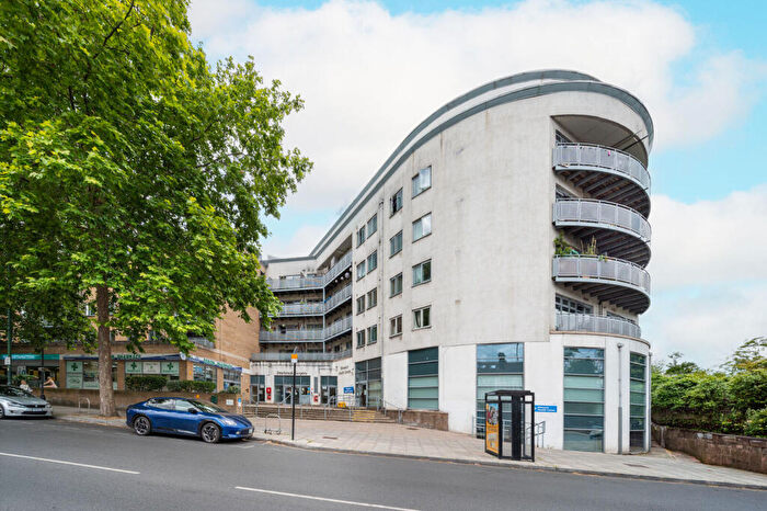 2 Bedroom Flat To Rent In Norwood Road, West Norwood, London, SE27