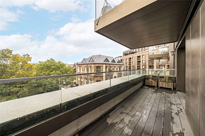 2 Bedroom Flat For Sale In Moulding Lane, New Cross, SE14