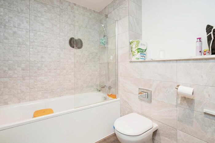 1 Bedroom Flat For Sale In Lincoln House, Nelson Street, Bolton, BL3