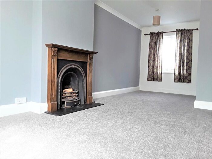 2 Bedroom Maisonette To Rent In Long Drive, Ruislip, HA4