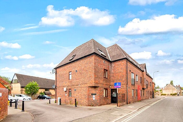 1 Bedroom Apartment To Rent In North Street, Bicester, Oxfordshire, OX26