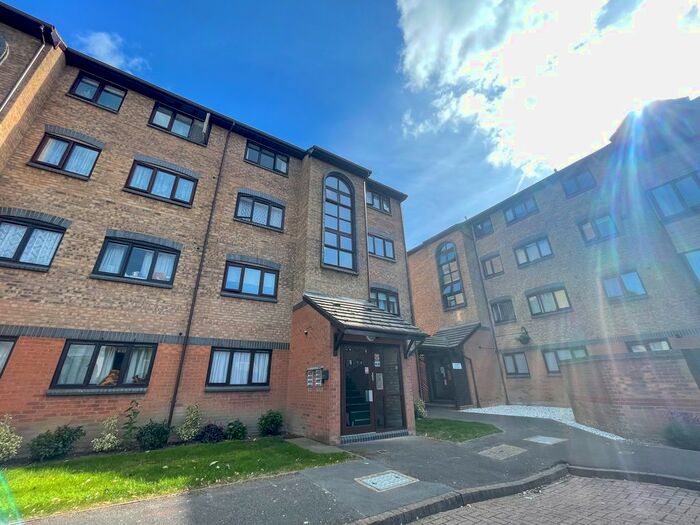 1 Bedroom Flat To Rent In King Street, Gosport, PO12