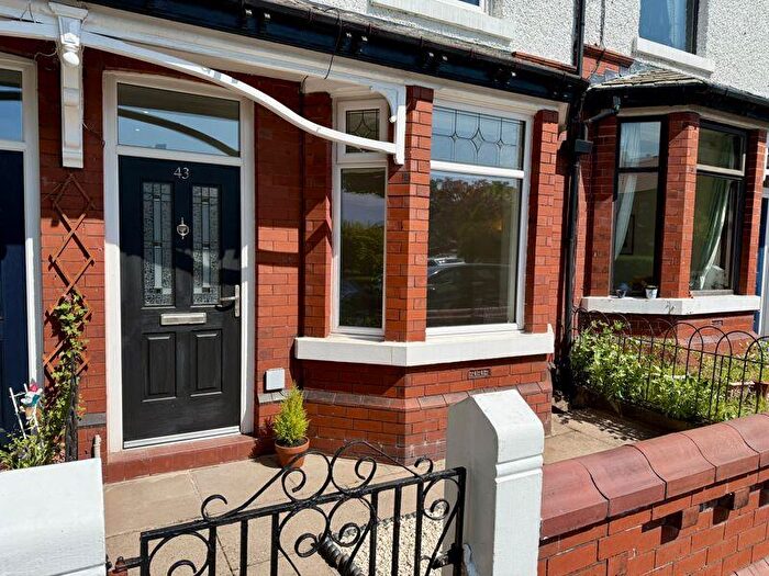 2 Bedroom Terraced House For Sale In King George Road, Gee Cross, SK14