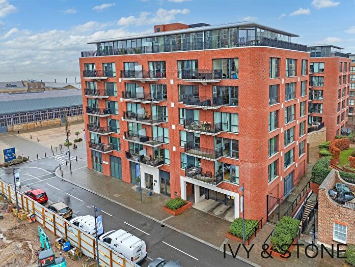 1 Bedroom Flat To Rent In Tyger House, New Warren Lane, London, Greater London, SE18